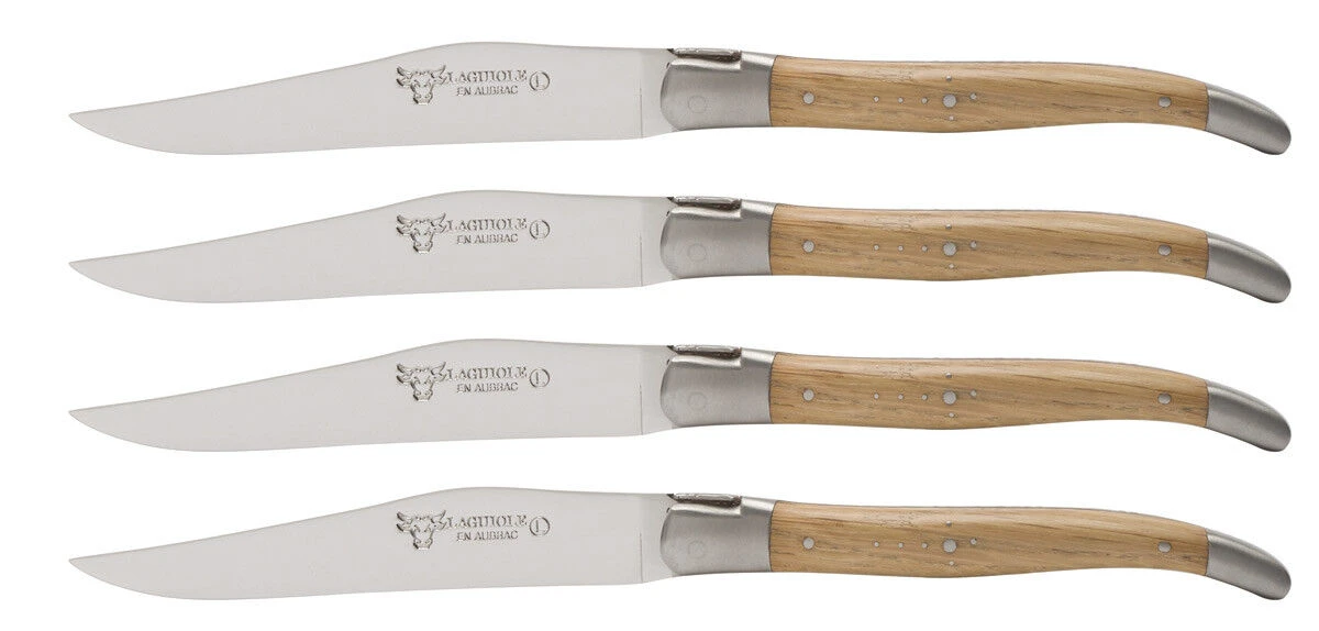 Laguiole En Aubrac Shepherd's Cross Steakmes 11,5 Cm Eikenhout 4 Stuks 1 Laguiole En Aubrac Shepherd's Cross Steakmes 11,5 Cm Eikenhout 4 Stuks