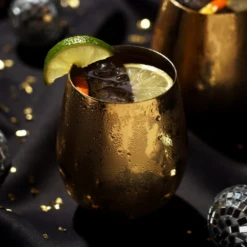 Viski Stemless Tumbler Wijnglas Gold 2 Stuks -Kook Winkel gold stemless wine glasses by viski 1