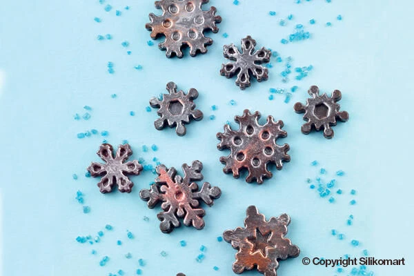 Silikomart EasyChoc Choco Frozen Bonbonvorm 14 Sneeuwvlokken Silicone Bruin - Afbeelding 2