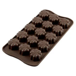 Silikomart EasyChoc Fleury Bonbonvorm 15 Klavertjes ø 3 Cm Silicone Bruin